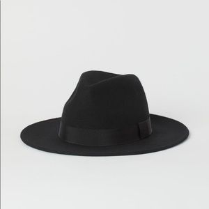 H&M Felted Wool Hat in Black
